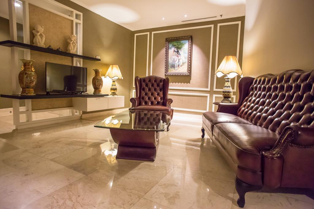 Nam Center Hotel Kemayoran Джакарта Екстериор снимка