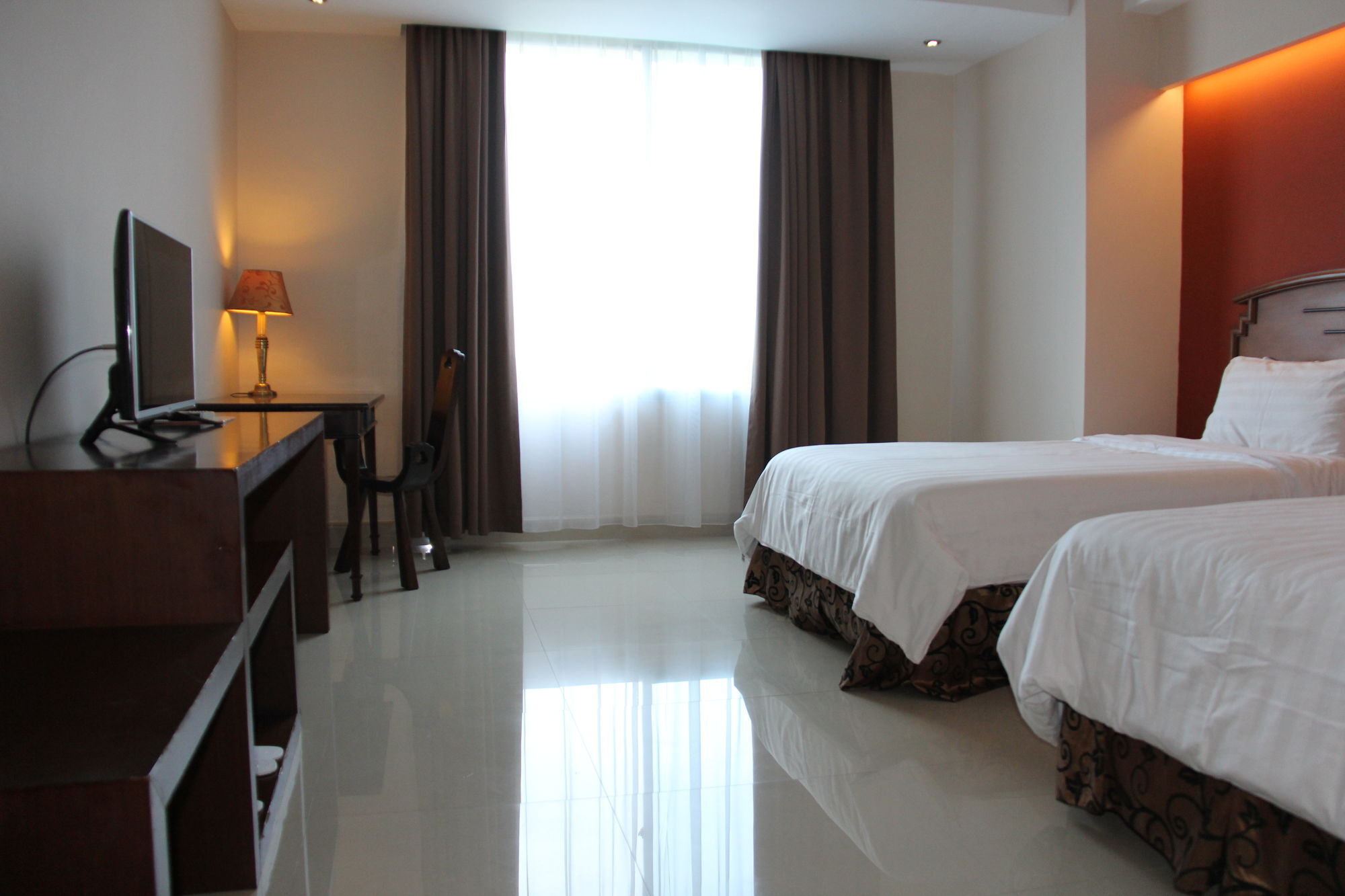 Nam Center Hotel Kemayoran Джакарта Екстериор снимка
