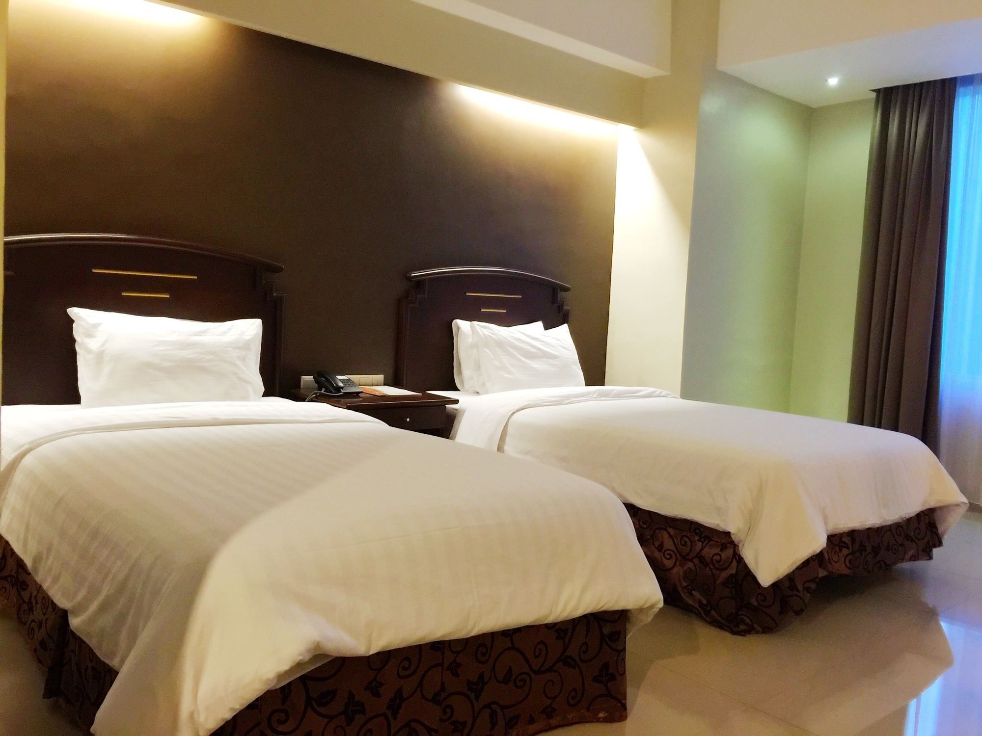 Nam Center Hotel Kemayoran Джакарта Екстериор снимка